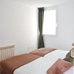 Apartment Nuevo Con Gym, Sauna, Junto A Pistas De *