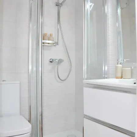 Apartamento Nuevo Con Gym, Sauna, Junto A Pistas De Serra Nevada