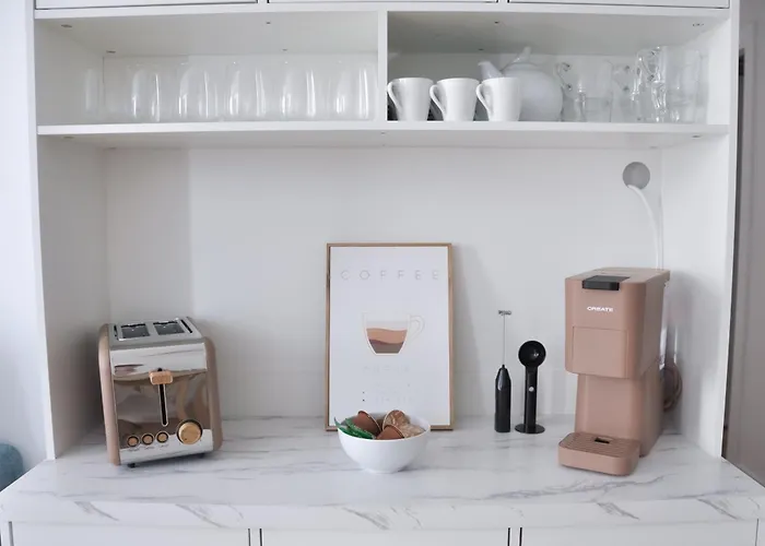 Nuevo Con Gym, Sauna, Junto A Pistas De *