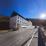 Apartment Nuevo Con Gym, Sauna, Junto A Pistas De Sierra Nevada